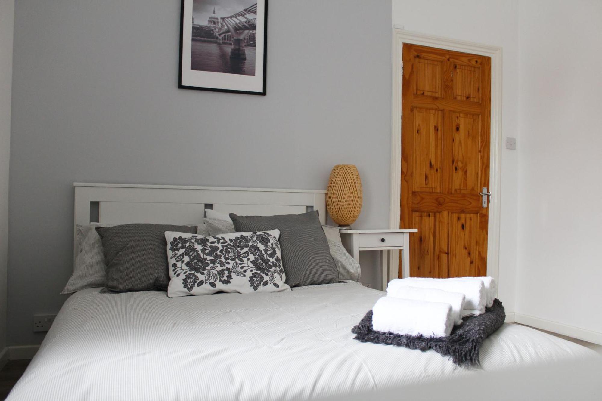 Modern Ground Floor Flat - 15 Min To Central London Daire Dış mekan fotoğraf