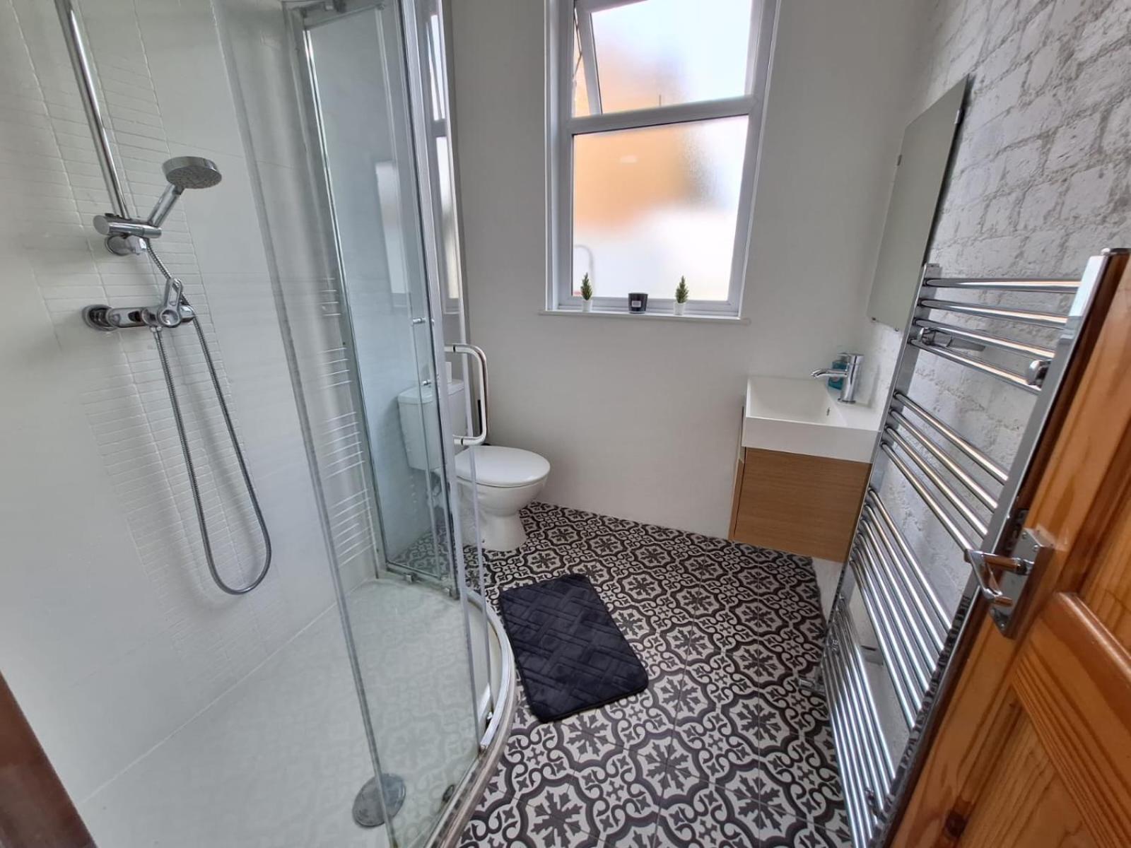 Modern Ground Floor Flat - 15 Min To Central London Daire Dış mekan fotoğraf