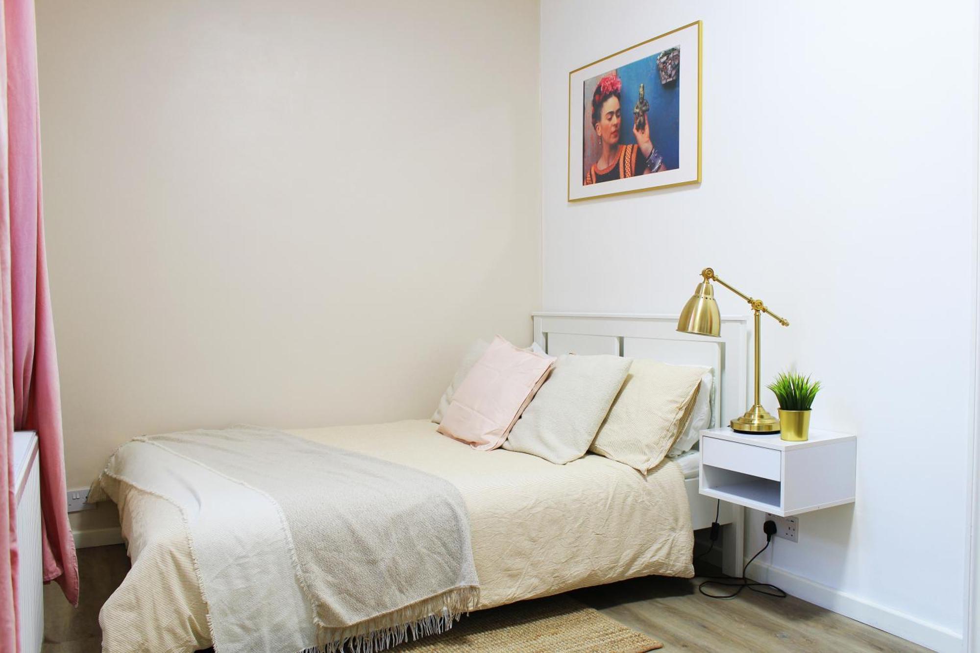 Modern Ground Floor Flat - 15 Min To Central London Daire Dış mekan fotoğraf