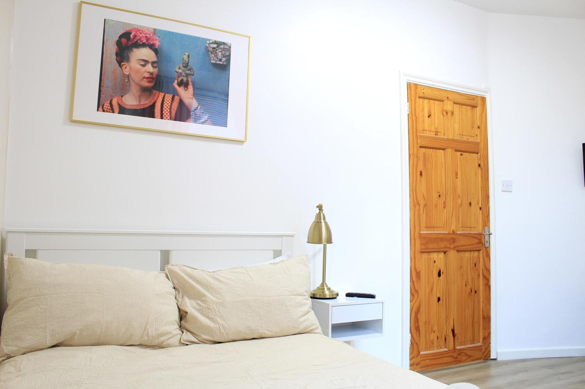 Modern Ground Floor Flat - 15 Min To Central London Daire Dış mekan fotoğraf